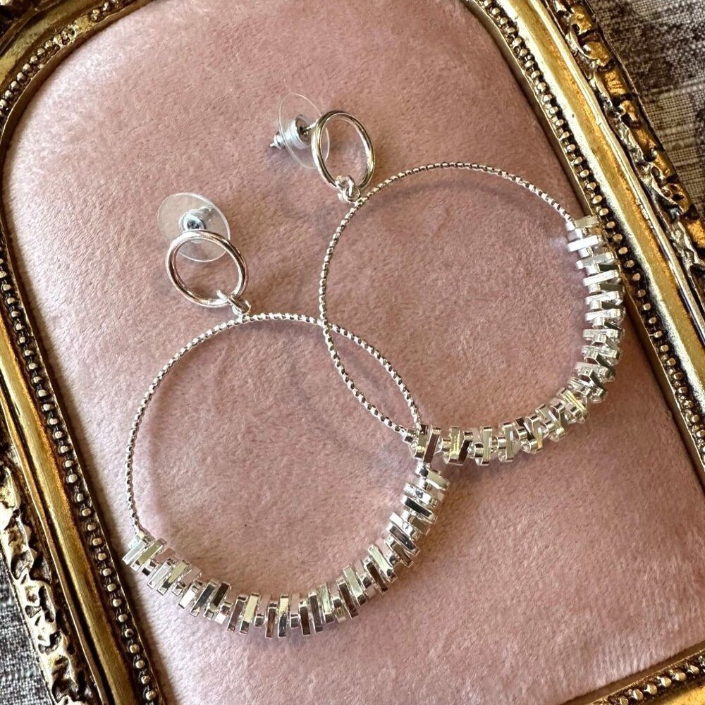 Silver-Tone Hoop Earrings By Park Lane Jewelry "Echo" Dangling Beaded Detail - Picture 5 of 7